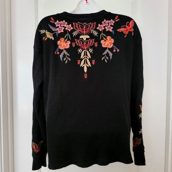 Johnny Was Embroidered & Floral Pattern Top Lot. - Picture 11 of 16